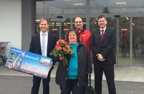 NORMA: NORMA: Gegrillt, gezogen und gewonnen! / Discounter aus Nürnberg schickt die Kundin Silvia Geier in den Traumurlaub (FOTO)