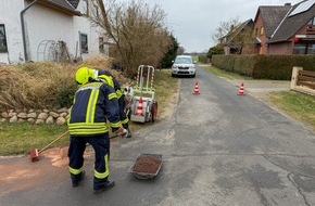 Feuerwehr Flotwedel: FW Flotwedel: &Ouml;lspur sorgt f&uuml;r Einsatz am Neujahrstag