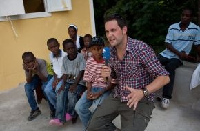 SAT.1: "ran hilft Haiti": Matthias Killing gibt Startschuss für den Bau eines "ran"-Internats auf Haiti (mit Bild)