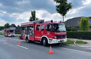 Freiwillige Feuerwehr Osterholz-Scharmbeck: FW Osterholz-Scharm.: Eine Person aus verrauchter Wohnung gerettet / Essen auf Herd