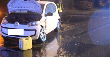 Polizei Coesfeld: POL-COE: Olfen, Kökelsumer Straße/ Autos zusammengestoßen, zwei Personen verletzt