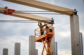 SCHLOSSER Holzbau: Größte Sporthalle Europas aus Holz