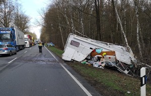 Polizeiinspektion Lüneburg/Lüchow-Dannenberg/Uelzen: POL-LG: ++ Update ++ Tanksteller-Räuber geht in Haft ++ Serie von Überfällen auf Tankstellen ++ Wohnmobil verunglückt auf Bundesstraße 4 - schwer verletzt - Verkehrsbehinderungen ++