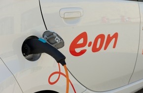 E.ON Energie Deutschland GmbH: "Boxenstopp" mit Lease & Charge / Athlon Car Lease Germany liefert E.ON-Ladeboxen inklusive (FOTO)