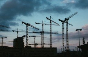 Rieck Verlag GmbH: Warum Deutschlands Milliardenprojekte scheitern