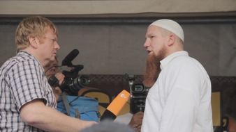 ZDFinfo: "Mit Bomben ins Paradies": ZDFinfo-Dokumentation über die Anwerbung deutscher Gotteskrieger für den Dschihad