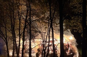 Kreispolizeibehörde Soest: POL-SO: 270 Strohballen brennen auf Feld