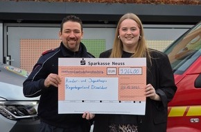 Feuerwehr Grevenbroich: FW Grevenbroich: Aktion "NovemBart": Feuerwehrleute aus Grevenbroich sammeln &uuml;ber 9.000 Euro f&uuml;r Kinder- und Jugendhospiz