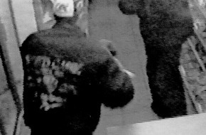 Polizei Rhein-Erft-Kreis: POL-BM: Frechen-Bachem Raub auf Tankstelle - Fotos