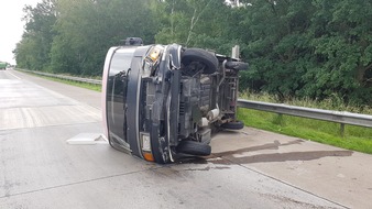 Polizeiinspektion Delmenhorst / Oldenburg - Land / Wesermarsch: POL-DEL: Autobahnpolizei Ahlhorn: Wohnmobil verunfallt auf Autobahn 1 im Bereich der Gemeinde Stuhr