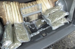 Bundespolizeiinspektion Chemnitz: BPOLI C: Oberwiesenthal - Rund 13 Kilogramm Marihuana sichergestellt