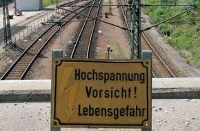 Bundespolizeiinspektion Konstanz: BPOLI-KN: Gefahren auf Bahnanlagen: Bundespolizei mit Informations-Stand in Rielasingen-Worblingen vor Ort