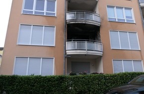 Feuerwehr Dortmund: FW-DO: Feuer in Hombruch. Balkon im Vollbrand