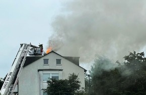 Polizei Mettmann: POL-ME: Dachstuhlbrand an der Gartenstraße - Brandursache weiterhin unklar - Polizei ermittelt - Haan - 2109013
