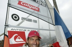 Act Agency GmbH: Stunde der Sieger beim Colgate World Cup Sylt (22.09.- 1.10.06) / Robby Naish ehrt die Windsurf-Weltmeister