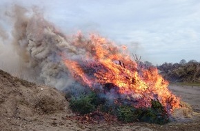 Kreisfeuerwehrverband Dithmarschen: FW-HEI: Appell an die Bevölkerung - Osterfeuer erhöhen Gefährdung der Feuerwehren