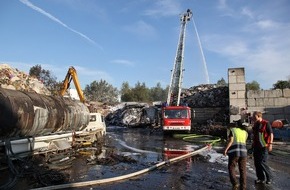 Feuerwehr Essen: FW-E: Großbrand in einem Altmetall-Recycling-Unternehmen, starke Rauchentwicklung, niemand verletzt, Fortschreibung/Schlussmeldung