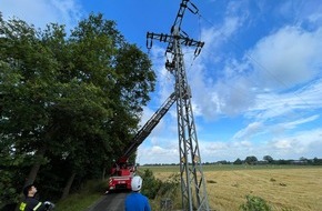 Feuerwehr Schermbeck: FW-Schermbeck: Ein weiterer Sturmschaden für die Feuerwehr Schermbeck