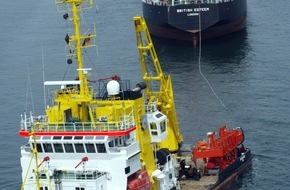 BP Europa SE: BP setzt auf sicheren Öltransport / Ölbekämpfungs- und Notschleppübung mit BP-Öltanker auf der Ostsee