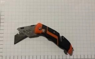 BPOL NRW: Bundespolizei stellt mehrere Messer und andere gefährliche Gegenstände sicher