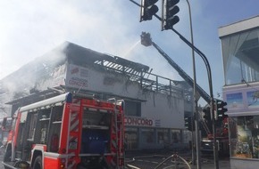 Polizei Düren: POL-DN: Großbrand vernichtete Wohnungen und Geschäftsräume