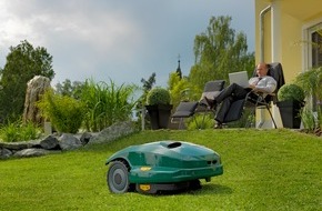 Hans Rumsauer GmbH: Der neue Robomow RM400: Jetzt noch leiser! / Roboter-Rasenmäher arbeitet ab sofort mit neuem geräuscharmen Getriebe (mit Bild)