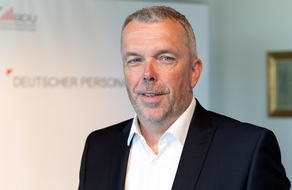 PAWLIK Group: Pressemitteilung: Arne Adrian – Einstimmige Wiederwahl zum Vorsitzenden des BDU-Fachverbands Personalberatung