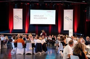 Koehler Group: Dank und Anerkennung für jahrzehntelange Treue: Koehler-Gruppe würdigt 72 Jubilare