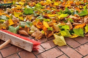 Verbraucherzentrale Nordrhein-Westfalen e.V.: Wohin mit dem Laub? Tipps zum Umgang mit der herbstlichen Blätterflut