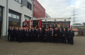 Feuerwehr Hattingen: FW-EN: Viele hundert Jahre Feuerwehrerfahrung...