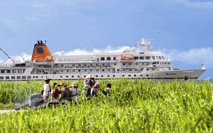 Hapag-Lloyd Cruises: BREMEN kommt runderneuert aus der Werft