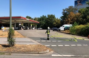 Feuerwehr Gelsenkirchen: FW-GE: Undichtes Befüllventil eines erdgasbetriebenen Pkw sorgt für eine rund einstündige Sperrung der Grothusstraße