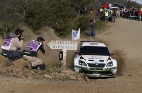 Skoda Auto Deutschland GmbH: Rallye Portugal: SKODA am Freitag vorn (BILD)