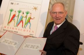 BAGFW e.V.: Weihnachtsmarke "Stern von Bethlehem" von Bundesminister Dr. Schäuble offiziell vorgestellt