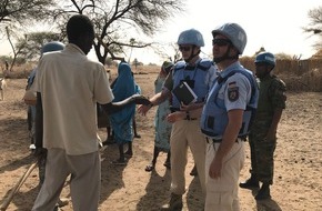 Polizei Paderborn: POL-PB: Somalia ist seine sechste Auslandsstation - 
Polizeihauptkommissar Norbert Wienold ist als Berater für die UN im Einsatz