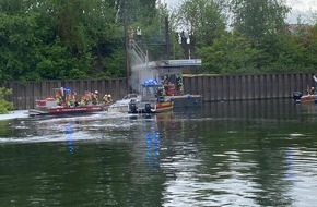 Polizeipräsidium Einsatz, Logistik und Technik: PP-ELT: Explosion eines Sportbootes im Yachthafen Neuwied