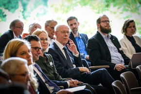 Evangelische Akademie Loccum feiert ihr 80-j&auml;hriges Bestehen mit 120 G&auml;sten und viel Prominenz aus Niedersachsen