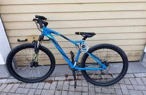 Polizeiinspektion Heidekreis: POL-HK: Schneverdingen: Zeugen zu Unfall gesucht; Walsrode: Fahren ohne Fahrerlaubnis; Munster/Schneverdingen: Einbrüche; Walsrode: Eigentümer zu Fahrrad gesucht (FOTO)