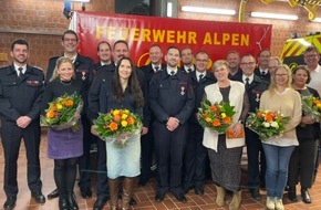 Freiwillige Feuerwehr Alpen: FW Alpen: Jubiläumsfeier der Einheit Veen mit insgesamt 180 Jahren Ehrenamt