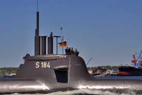 Deutsche Marine - Bilder der Woche: &quot;Egal wer das Tor schießt - Hauptsache die Mannschaft gewinnt&quot; - Die U-Boot-Fahrer der Deutschen Marine sind Teamarbeiter unter Wasser