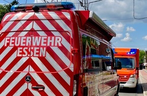 Feuerwehr Essen: FW-E: Verkehrsunfall auf der A40: Acht Verletzte - Motorradfahrer schwer verletzt