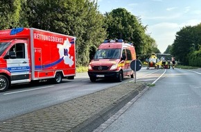 Feuerwehr Hattingen: FW-EN: Unfall zwischen PKW und Motorroller - Rettungshubschrauber im Einsatz