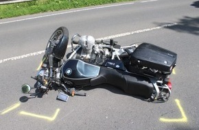 Kreispolizeibehörde Olpe: POL-OE: Motorradfahrer stürzt und verletzt sich schwer
