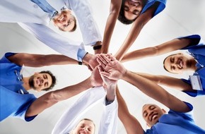Medicus Mundi Schweiz: Wenn das Gesundheitspersonal fehlt: Gibt es Wege aus der Versorgungskrise?
