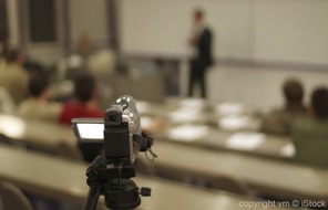 Fachhochschule Lübeck: Ankündigung: Konferenztag - MOOCs and beyond in Berlin im Rahmen der Themenwoche "THE DIGITAL TURN" / MOOCs in Deutschland - Eindrücke und Ergebnisse eines Experimentes 08. September 2015