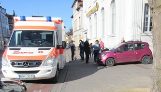 Polizeiinspektion Hameln-Pyrmont/Holzminden: POL-HM: Verkehrsunfall zwischen Pkw und Fahrrad