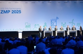 VDE Verb. der Elektrotechnik Elektronik Informationstechnik: Effizienter ans Ziel: Mit praxisgerechten Lösungen unterstützt VDE FNN den Rollout intelligenter Messsysteme