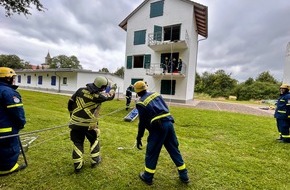 Freiwillige Feuerwehr Hünxe: FW Hünxe: Zusammenarbeit stärken - Feuerwehr und THW üben an Bundesschule in Hoya