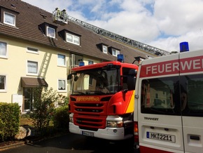 FW Menden: Unwettereinsätze, Blitz löst Sirene aus, Brandeinsatz in Wohnheim