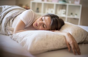 Oehler Web: Gesunder Schlaf und die Wirbels&auml;ule: Warum die richtige Unterst&uuml;tzung im Bett R&uuml;ckenschmerzen reduziert